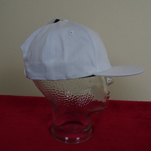 Levi's Pride Baseball Cap White Multicolor Logo One Size Adjustable Unisex - Picture 5 of 7